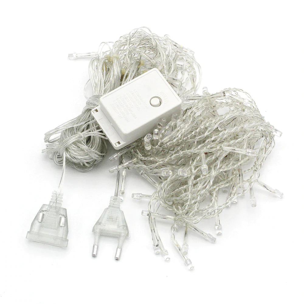 Oferta 1+1 Instalatie pentru Craciun - franjuri, cu LED-uri tip turturi, 12 metri - alb cald